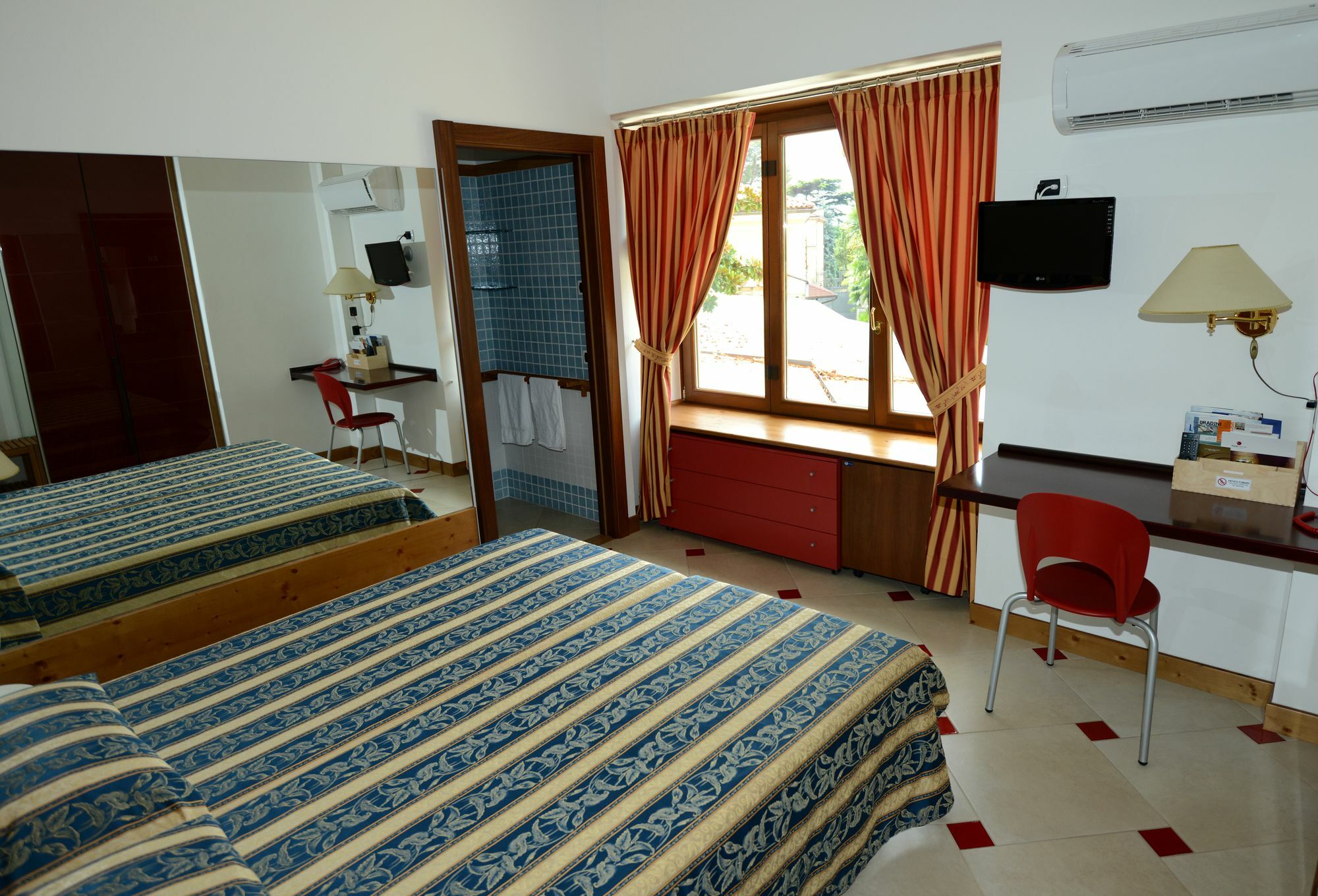 ארקו Arciduca Charming House Room & Breakfast מראה חיצוני תמונה